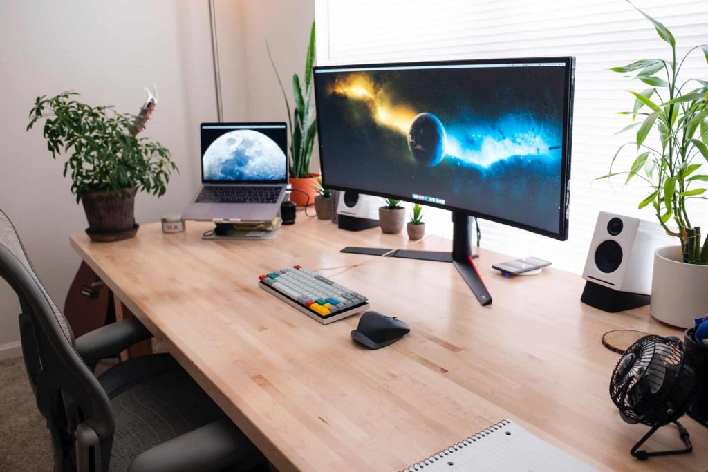 11 Tips for Proper Ergonomics for Dual Monitors
