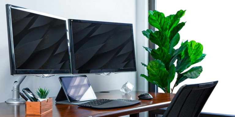 11 Tips for Proper Ergonomics for Dual Monitors