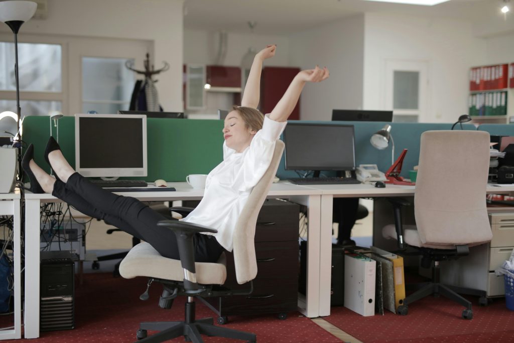 7 Benefits of Regular Office Breaks
